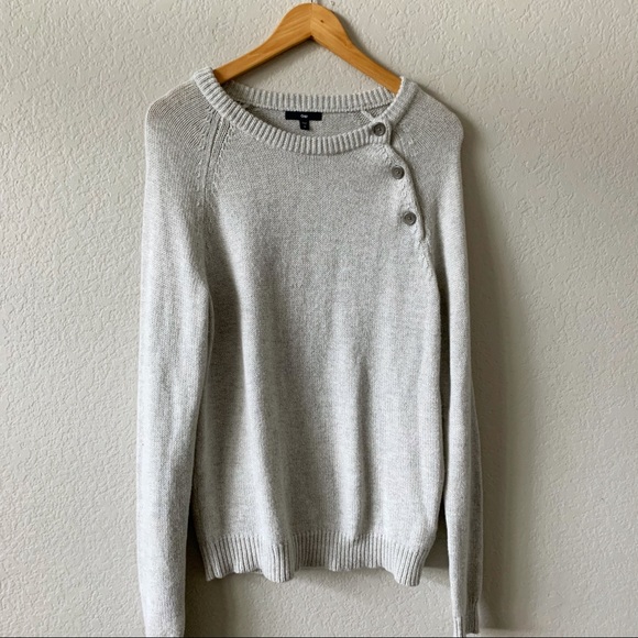 💫GAP Gray Wool Blend Button Accent Knit Sweater M - Picture 1 of 8